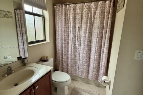 Купить виллу или дом в Майами, Флорида 4 спальни, 213.02м2, № 1958201 - фото 26