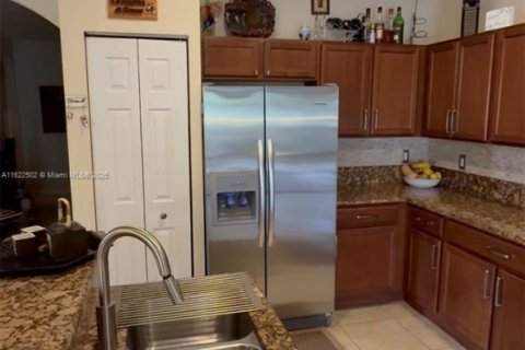 Купить виллу или дом в Майами, Флорида 4 спальни, 213.02м2, № 1958201 - фото 16