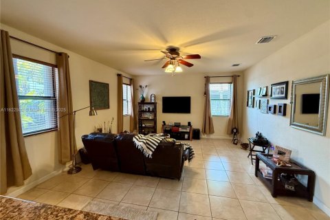 Купить виллу или дом в Майами, Флорида 4 спальни, 213.02м2, № 1958201 - фото 9