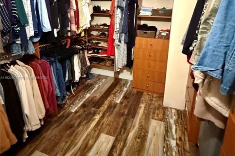 Купить виллу или дом в Майами, Флорида 4 спальни, 213.02м2, № 1958201 - фото 24