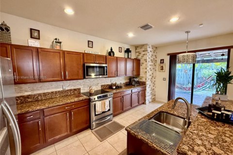 Купить виллу или дом в Майами, Флорида 4 спальни, 213.02м2, № 1958201 - фото 15