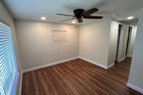 Apartamento en alquiler en Englewood, Florida, 3 dormitorios, 189.06 m2 № 2258832 - foto 10