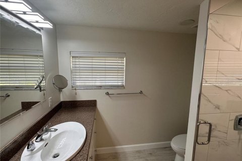 Apartamento en alquiler en Englewood, Florida, 3 dormitorios, 189.06 m2 № 2258832 - foto 11