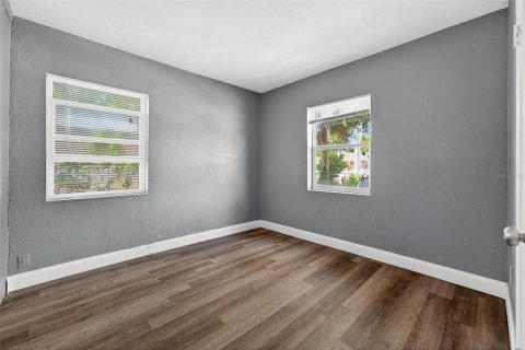 Commercial property in Orlando, Florida 166.11 sq.m. № 1869456 - photo 25