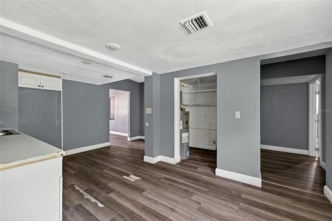 Commercial property in Orlando, Florida 166.11 sq.m. № 1869456 - photo 8