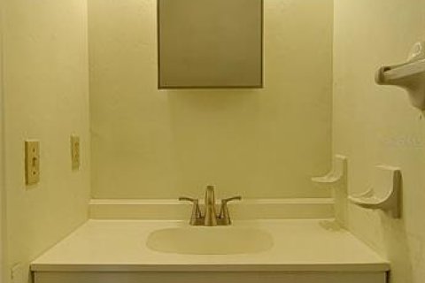 Townhouse in Gainesville, Florida 2 bedrooms, 92.16 sq.m. № 2221728 - photo 10