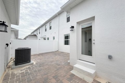 Touwnhouse à louer à Apopka, Floride: 4 chambres, 185.8 m2 № 2092355 - photo 17