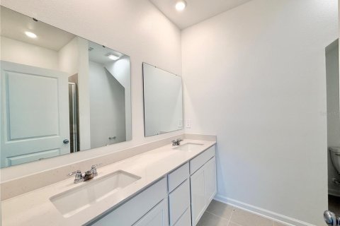 Touwnhouse à louer à Apopka, Floride: 4 chambres, 185.8 m2 № 2092355 - photo 14