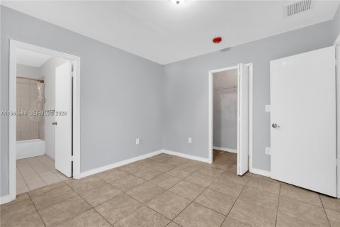 Immobilier commercial à vendre à Miami, Floride: 209.22 m2 № 2004141 - photo 21