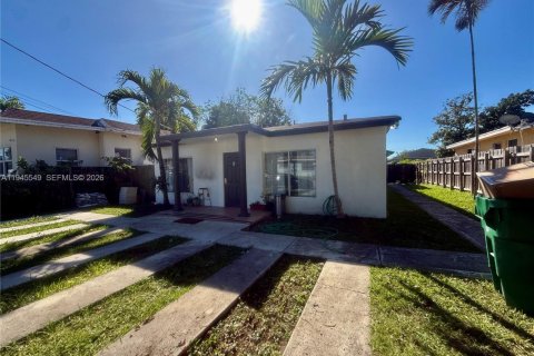 Immobilier commercial à vendre à Miami, Floride: 209.22 m2 № 2004141 - photo 8