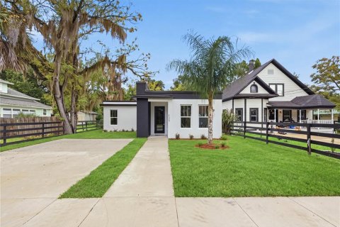 Casa en venta en Eustis, Florida, 4 dormitorios, 185.8 m2 № 2409820 - foto 3
