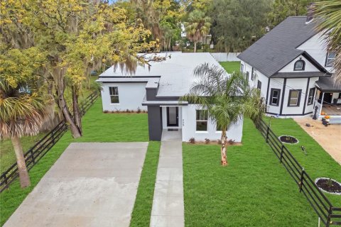 Casa en Eustis, Florida 4 dormitorios, 185.8 m2 № 2409820
