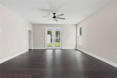Casa en venta en Eustis, Florida, 4 dormitorios, 185.8 m2 № 2409820 - foto 11