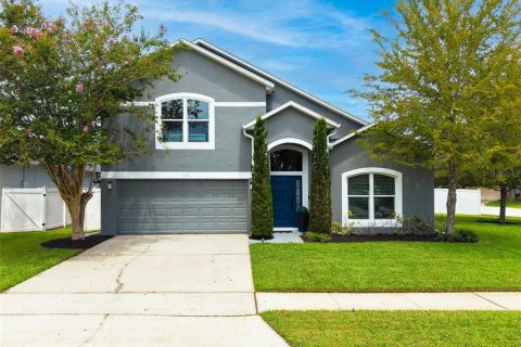 House in Kissimmee, Florida 4 bedrooms, 261.33 sq.m. № 2299283