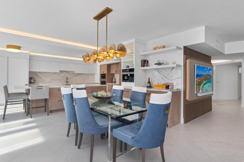 Copropriété à vendre à Boca Raton, Floride: 3 chambres, 259.38 m2 № 2259601 - photo 11