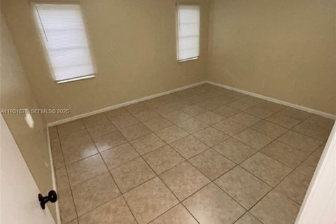 Condominio en venta en North Lauderdale, Florida, 2 dormitorios, 93.83 m2 № 1990342 - foto 6