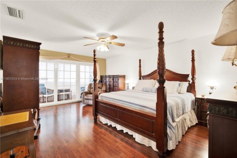 Villa ou maison à vendre à Miami, Floride: 4 chambres, 223.71 m2 № 1953447 - photo 27