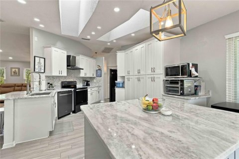 Villa ou maison à vendre à Port Charlotte, Floride: 3 chambres, 159.98 m2 № 2416248 - photo 26