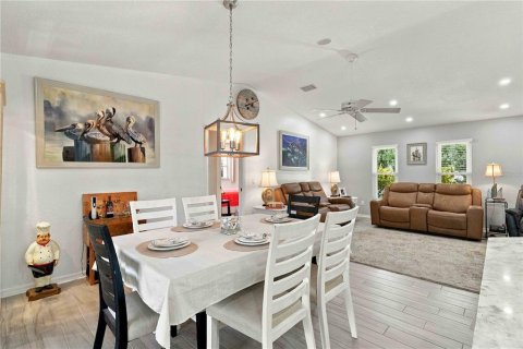 Villa ou maison à vendre à Port Charlotte, Floride: 3 chambres, 159.98 m2 № 2416248 - photo 17