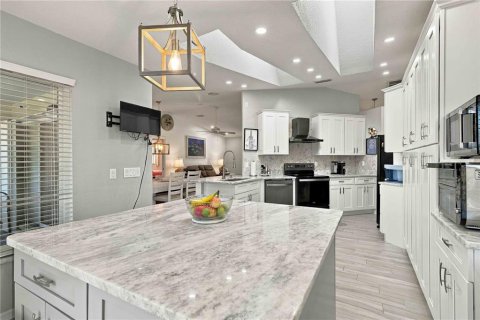 Villa ou maison à vendre à Port Charlotte, Floride: 3 chambres, 159.98 m2 № 2416248 - photo 27
