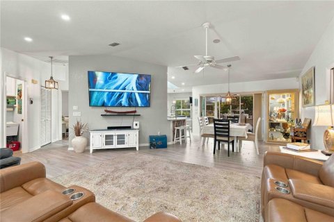 Villa ou maison à vendre à Port Charlotte, Floride: 3 chambres, 159.98 m2 № 2416248 - photo 11