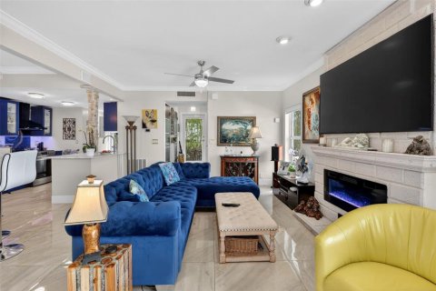 Adosado en venta en Fort Lauderdale, Florida, 2 dormitorios, 148.36 m2 № 2100355 - foto 5