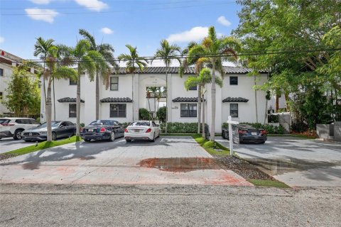 Adosado en venta en Fort Lauderdale, Florida, 2 dormitorios, 148.36 m2 № 2100355 - foto 3