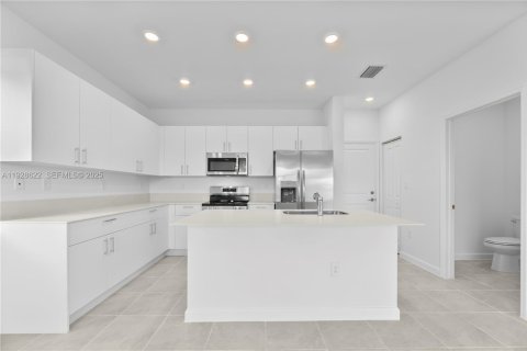 Villa ou maison à louer à Homestead, Floride: 4 chambres № 1987524 - photo 9