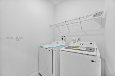 Villa ou maison à louer à Homestead, Floride: 4 chambres № 1987524 - photo 24