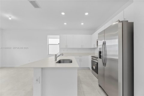 Villa ou maison à louer à Homestead, Floride: 4 chambres № 1987524 - photo 12