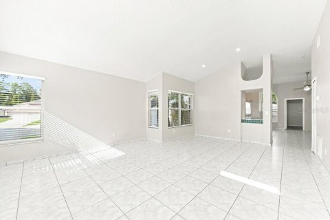 Villa ou maison à louer à Kissimmee, Floride: 3 chambres, 156.26 m2 № 2389451 - photo 4