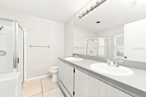 Villa ou maison à louer à Kissimmee, Floride: 3 chambres, 156.26 m2 № 2389451 - photo 12
