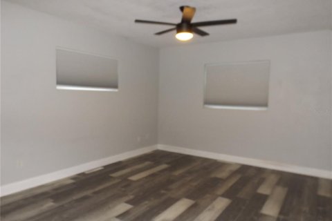 House in Winter Haven, Florida 5 bedrooms, 277.96 sq.m. № 2196793 - photo 29