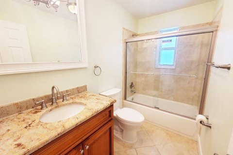 Villa ou maison à louer à Delray Beach, Floride: 2 chambres, 104.7 m2 № 2191202 - photo 9