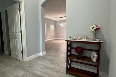 Villa ou maison à vendre à Clermont, Floride: 4 chambres, 185.9 m2 № 2289583 - photo 5