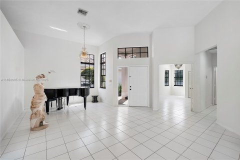 House in Boca Raton, Florida 3 bedrooms, 195.37 sq.m. № 1963695 - photo 9