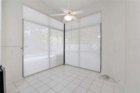 House in Boca Raton, Florida 3 bedrooms, 195.37 sq.m. № 1963695 - photo 21