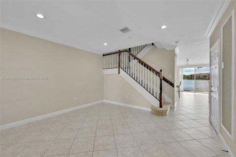 Купить таунхаус в Мирамар, Флорида 3 спальни, 188.96м2, № 1954651 - фото 4