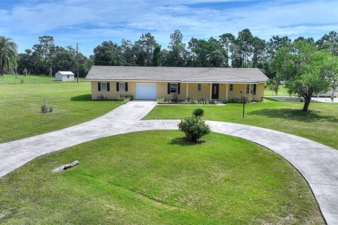 House in Indian lake estates, Florida 4 bedrooms, 179.67 sq.m. № 2316448