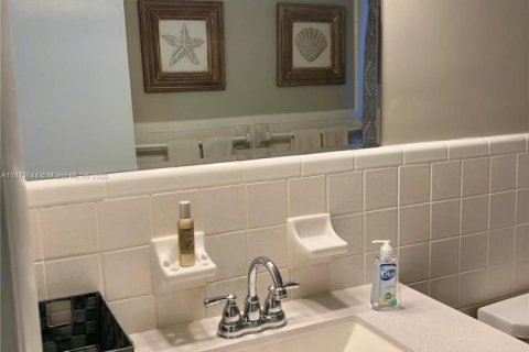 Villa ou maison à louer à Riviera Beach, Floride: 3 chambres, 149.76 m2 № 2037960 - photo 13