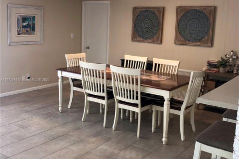 Villa ou maison à louer à Riviera Beach, Floride: 3 chambres, 149.76 m2 № 2037960 - photo 7