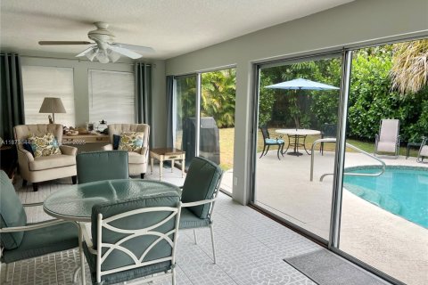 Villa ou maison à louer à Riviera Beach, Floride: 3 chambres, 149.76 m2 № 2037960 - photo 15