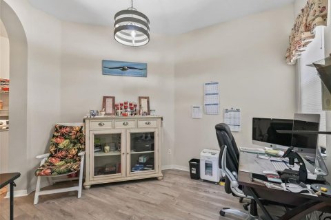 Купить виллу или дом в Саммерфилд, Флорида 10 комнат, 156.26м2, № 2095896 - фото 8