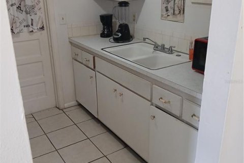 Casa en alquiler en New Port Richey, Florida, 1 dormitorio, 50.17 m2 № 1902888 - foto 6