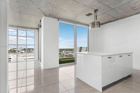 Condominio en venta en Miami, Florida, 2 dormitorios, 145.86 m2 № 2033120 - foto 4