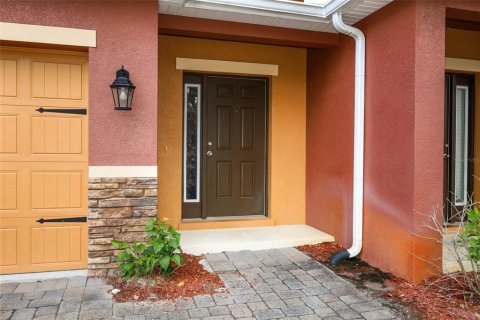 Townhouse in Longwood, Florida 2 bedrooms, 127.18 sq.m. № 2377622 - photo 6