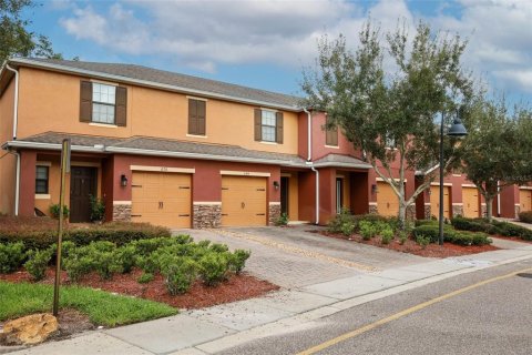 Townhouse in Longwood, Florida 2 bedrooms, 127.18 sq.m. № 2377622 - photo 2