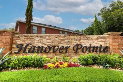 Townhouse in Longwood, Florida 2 bedrooms, 127.18 sq.m. № 2377622 - photo 4