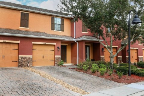 Townhouse in Longwood, Florida 2 bedrooms, 127.18 sq.m. № 2377622 - photo 3