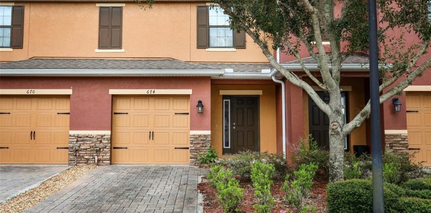 Townhouse in Longwood, Florida 2 bedrooms, 127.18 sq.m. № 2377622